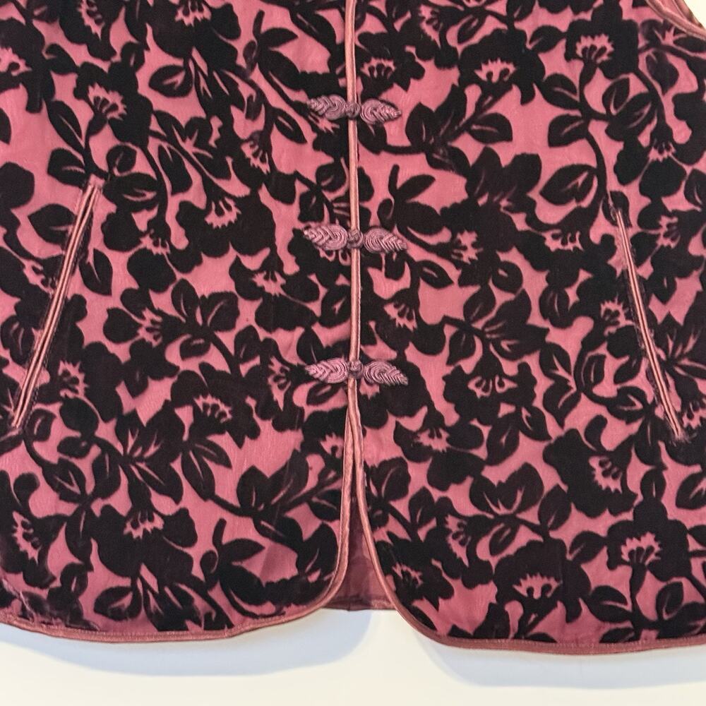 Deluxe 100% Silk Burgundy Floral Vest Women’s L Lily Pattern Size L NWT - Picture 4 of 7